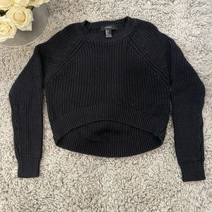 Forever 21: Black Long Sleeve Crop Top Size Small